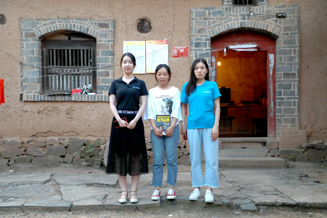 文都教育愛心助學2018再出發(fā)——21名寒門學子獲資助